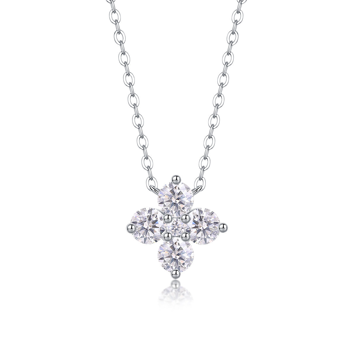 Lucky Four-leaf Clover - A Fashionable And Luxurious Diamond Jewelry Pendant Set With Moissanite S925 Sterling Silver And Platinum Plating