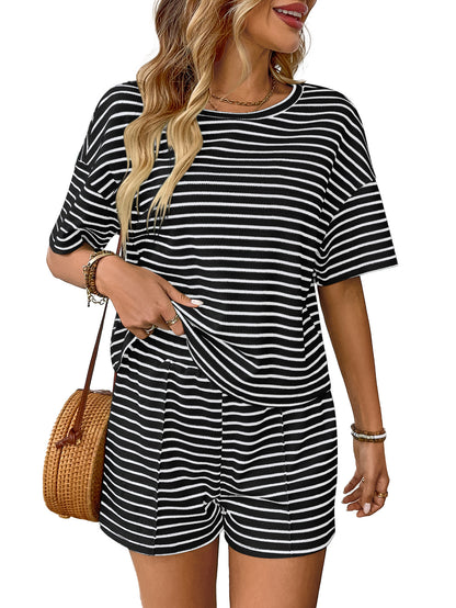 Women's Knitted Striped Fashion Casual Shorts Sports Suit
