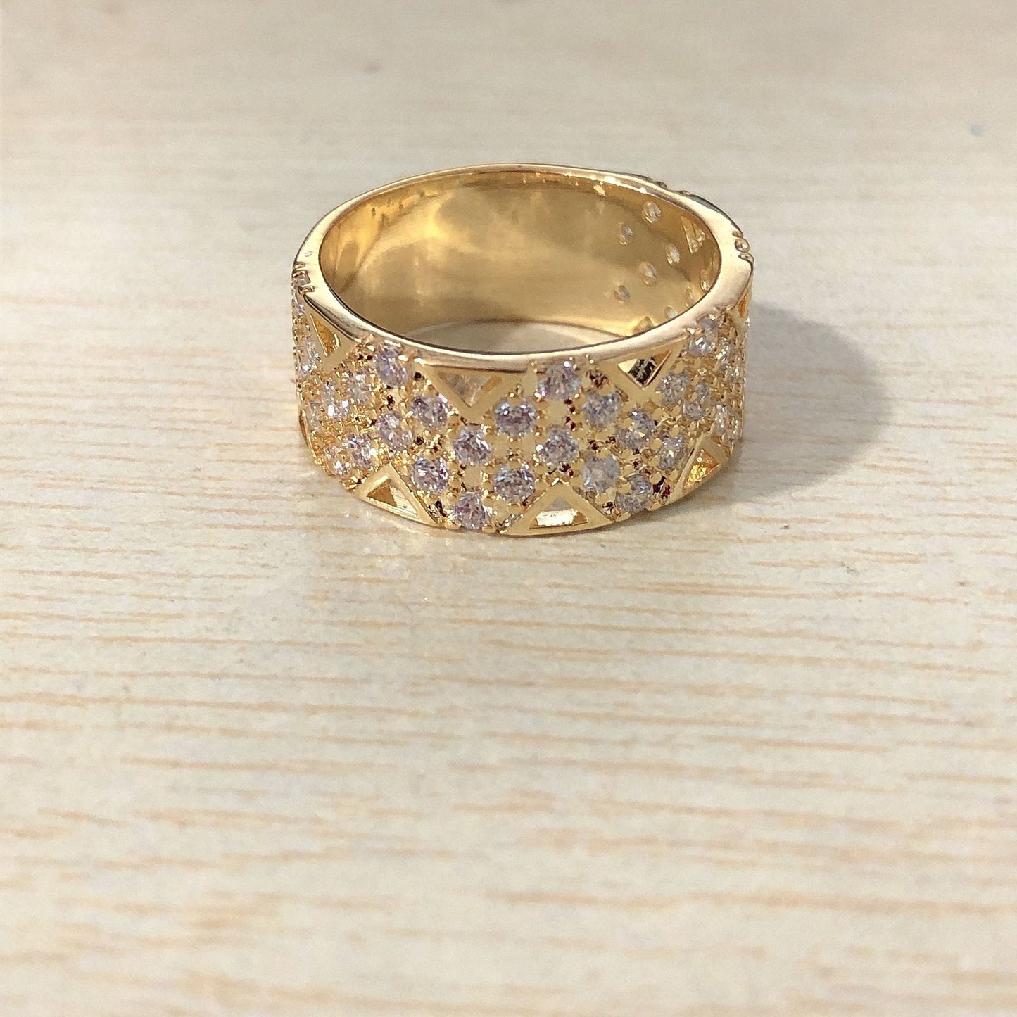 Men's And Women's Inlaid Zircon Ring