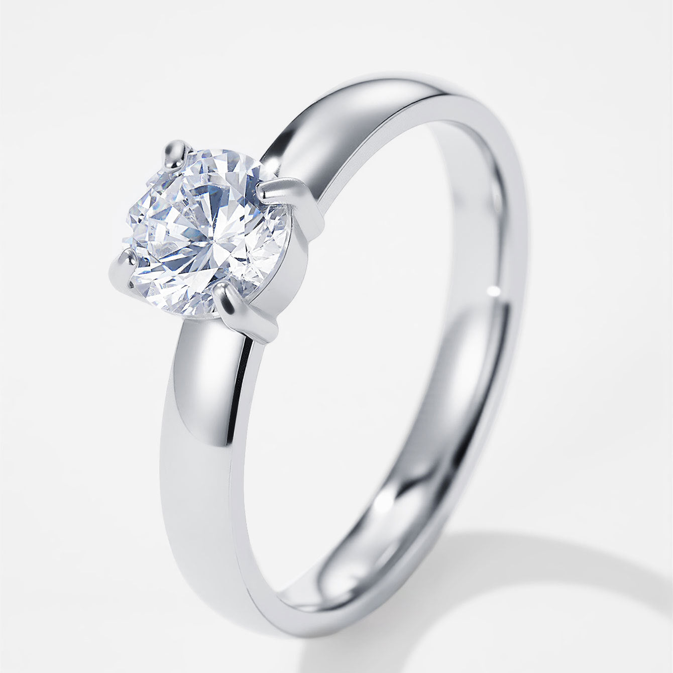 Simple Four-claw Round Diamond Stainless Steel Ring