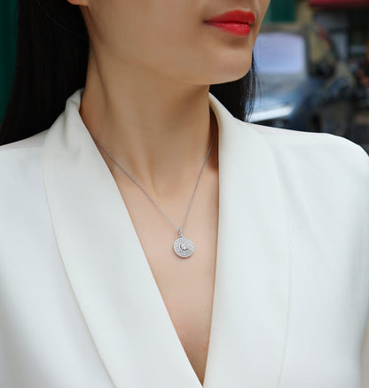 White Dune - A Fashionable And Luxurious Diamond Jewelry Pendant Set With Moissanite S925 Sterling Silver And Platinum Plating