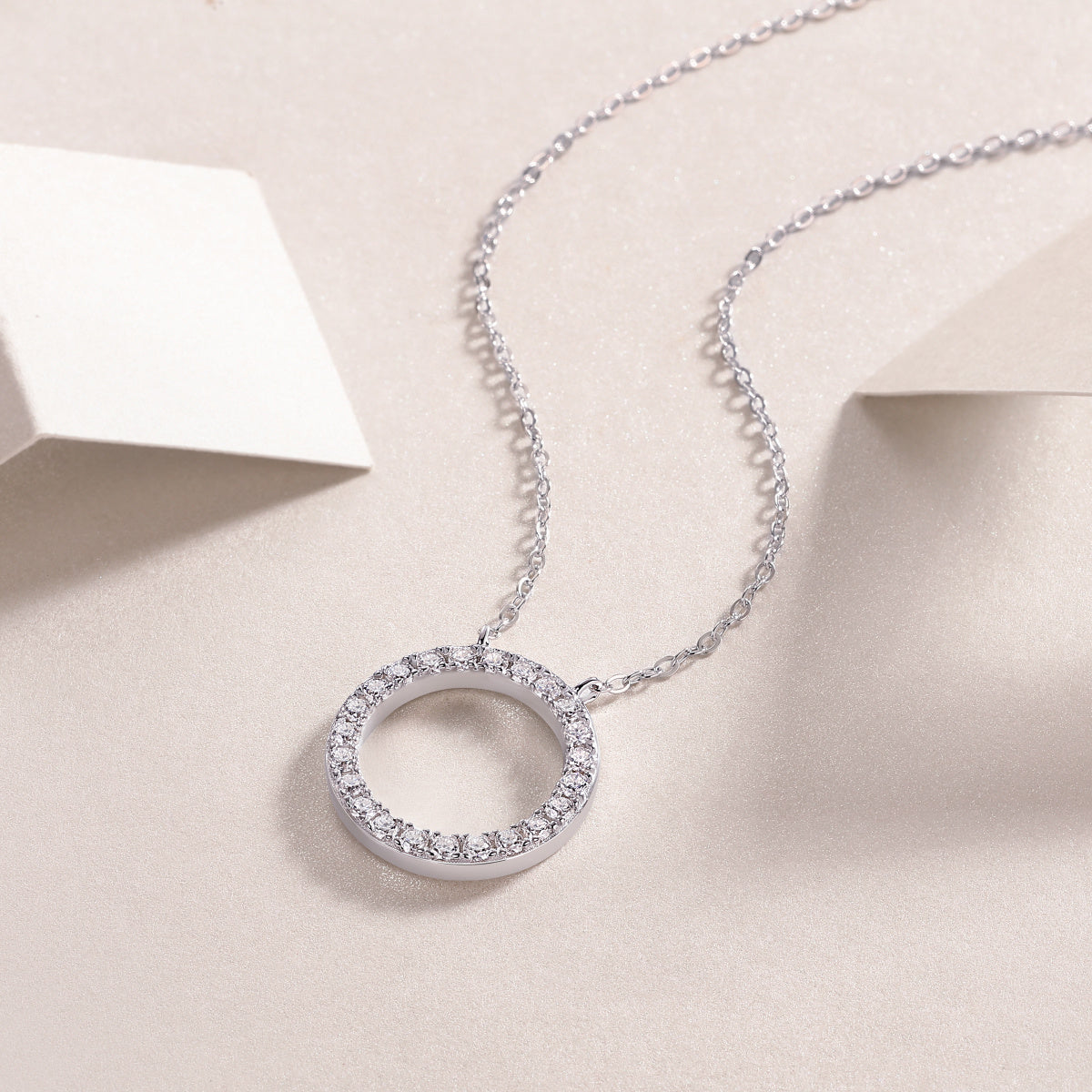 As You Wish - A Fashionable And Luxurious Diamond Jewelry Pendant Set With Moissanite S925 Sterling Silver And Platinum Plating
